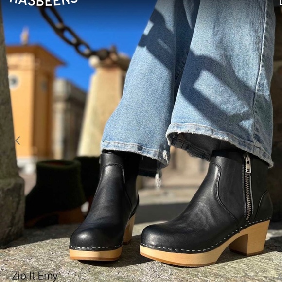 Swedish Hasbeens Zip It Emy Black Boots - Picture 1 of 4
